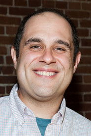 Photo of Craig Mazin image size 600x900