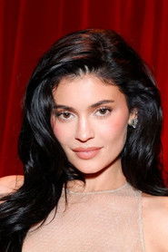 Photo of Kylie Jenner image size 699x1049