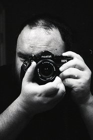 Photo of Daniel Morris image size 668x1002