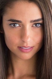 Photo of Sophia Robert image size 2000x3000