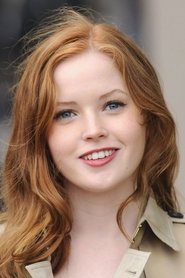 Photo of Ellie Bamber image size 800x1200