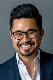 Photo of Mike Bui image size 300x450