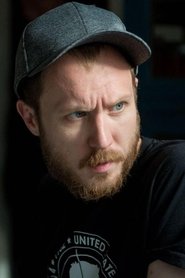 Photo of Chris Parker image size 500x750