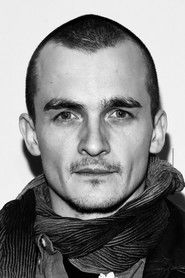 Photo of Rupert Friend image size 784x1177