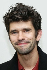 Photo of Ben Whishaw image size 706x1059