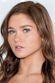 Photo of Zoe Bloom image size 599x898