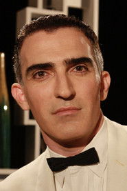 Photo of Patrick Fischler image size 723x1084