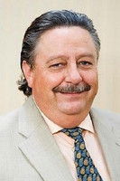 Photo of José María Sacristán image size 300x450