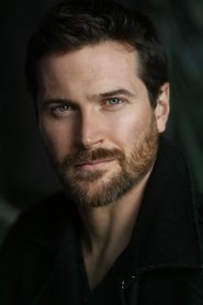 Photo of Kieran Bew image size 2000x3000