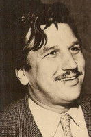 Photo of Ahmet Tarık Tekçe image size 300x450