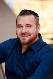 Photo of Joel Crawford image size 1707x2560