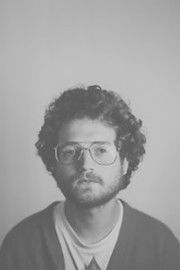 Photo of Jonny Look image size 406x609