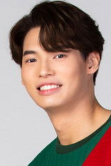 Photo of Metawin Opas-iamkajorn image size 360x540