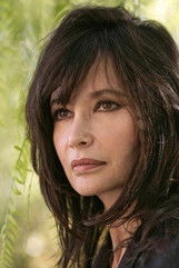 Photo of Évelyne Bouix image size 362x543