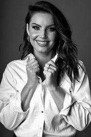 Photo of Emily Angwin image size 1999x3000