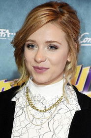 Photo of Lena Klenke image size 666x1000