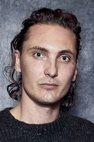 Photo of Eamon Farren image size 480x720