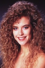 Photo of Kelly Preston image size 949x1423
