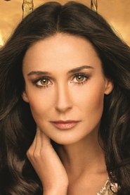 Photo of Demi Moore image size 1467x2200