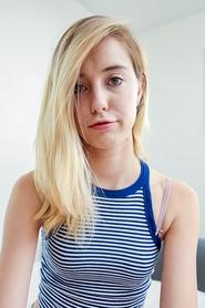 Photo of Haley Reed image size 1027x1541