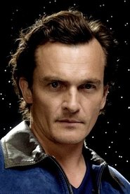 Photo of Rupert Friend image size 425x637