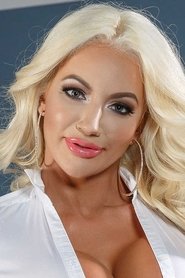 Photo of Nicolette Shea image size 529x794