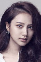 Photo of Jiang Peiyao image size 300x450