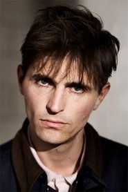 Photo of Raphaël Quenard image size 600x900