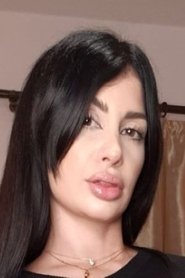 Photo of Rosa Rozita image size 300x450
