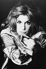 Photo of Lucy Saroyan image size 333x500