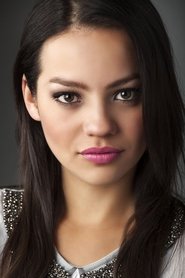 Photo of Natalia Reyes image size 1400x2100