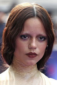 Photo of Jenna Ortega image size 990x1485