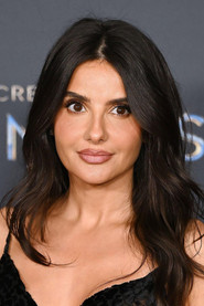 Photo of Mikaela Hoover image size 1667x2500