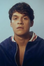 Photo of Omar Apollo image size 584x877