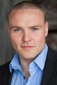Photo of Duncan McLellan image size 400x600