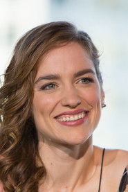 Photo of Melanie Scrofano image size 601x901