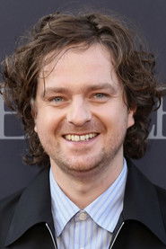 Photo of Michael Shanks image size 683x1024