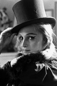 Photo of Laura Betti image size 715x1073