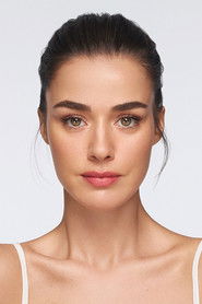 Photo of Bensu Soral image size 500x750