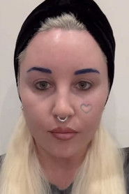 Photo of Amanda Bynes image size 563x845