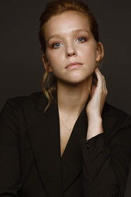 Photo of Irina Bravo image size 666x1000