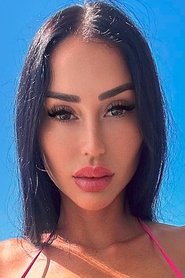 Photo of Aurah Ruiz image size 500x750