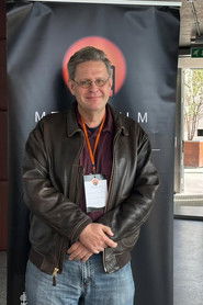 Photo of Frank Reynolds image size 533x800