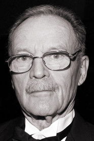 Photo of Michael Chapman image size 800x1200