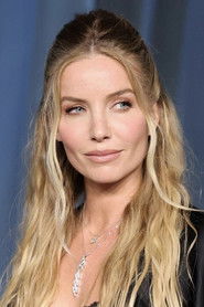 Photo of Annabelle Wallis image size 958x1437