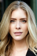 Photo of Jordan Claire Robbins image size 359x539