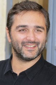 Photo of Olivier Nakache image size 920x1380