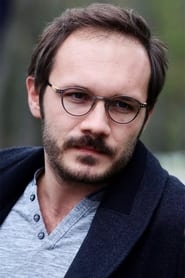 Photo of Deniz Celiloğlu image size 1600x2400