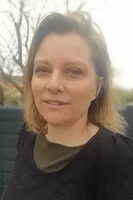 Photo of Julia Kowalski image size 300x450