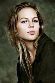 Photo of Alicia von Rittberg image size 400x600